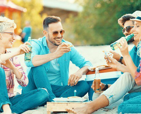 apéritif amis plage